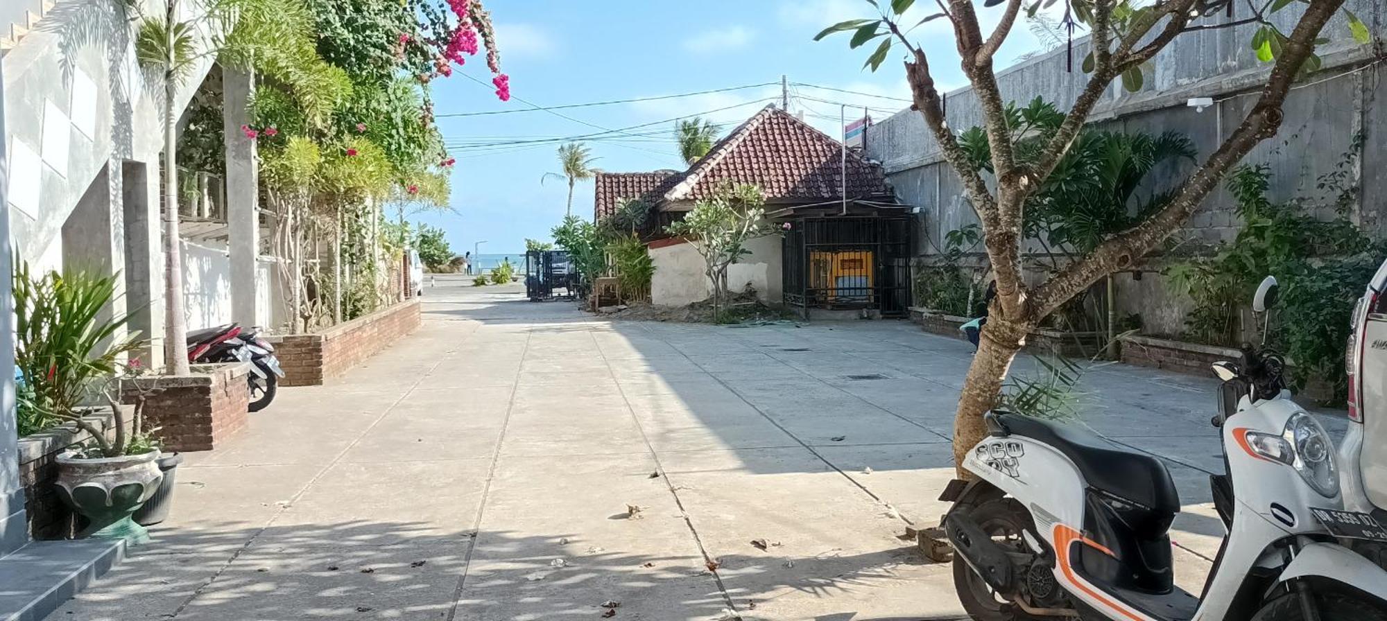 Bungalow And Restaurant Anda Kuta  Экстерьер фото