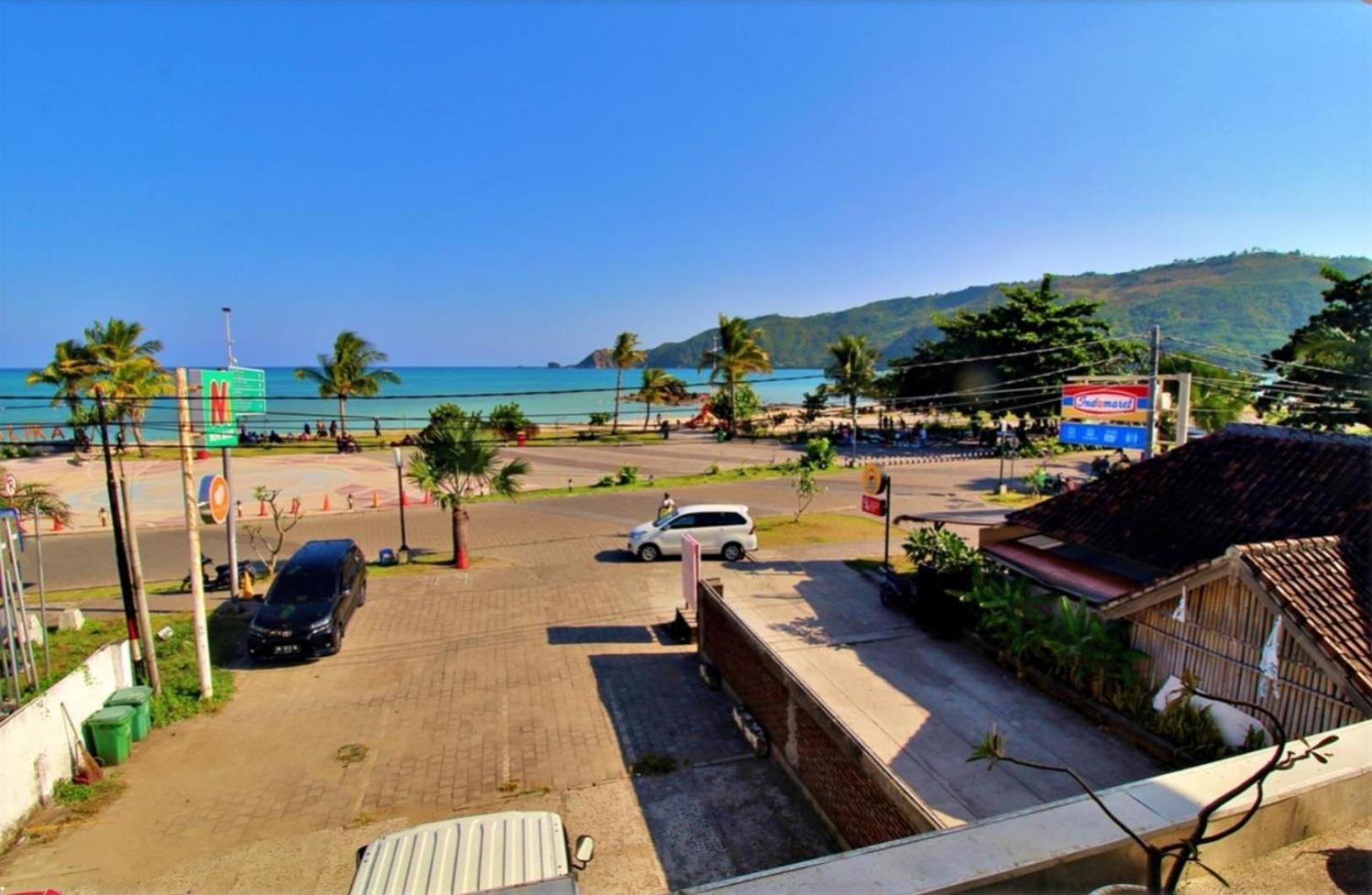 Bungalow And Restaurant Anda Kuta  Экстерьер фото